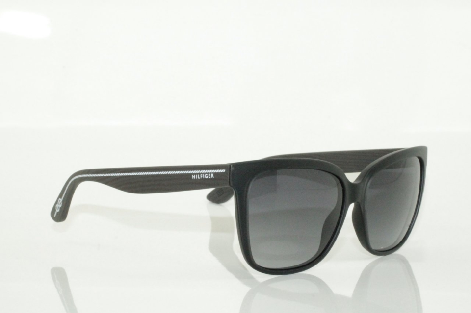 Tommy Hilfiger 1312 LVF Erkek Günes Gözlügü